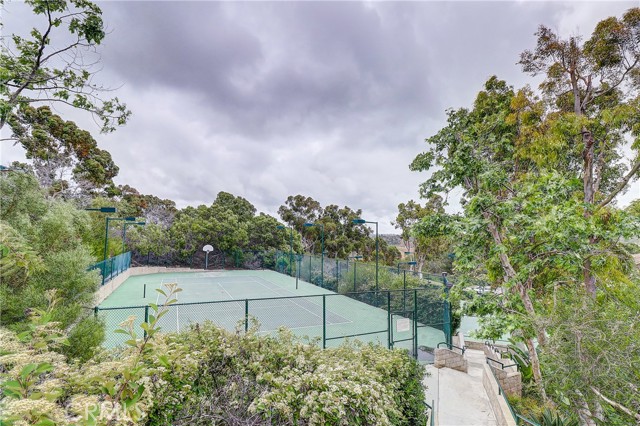 22 Matisse Circle, Aliso Viejo CA: https://media.crmls.org/medias/57842a92-dfde-4995-ab6d-54f02b7b48c6.jpg