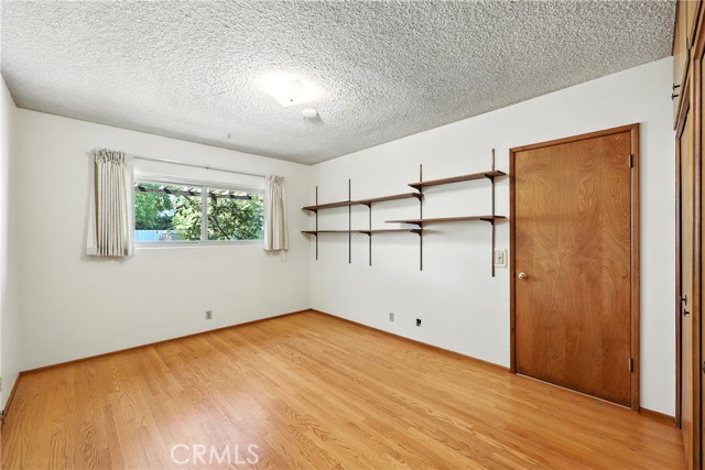 8847 Naomi Avenue, San Gabriel CA: https://media.crmls.org/medias/57848cf2-2704-4b41-973e-3b1489be2d05.jpg