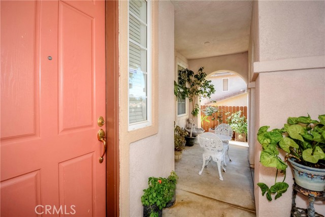 Detail Gallery Image 4 of 69 For 21401 Greyson, Moreno Valley,  CA 92557 - 5 Beds | 3 Baths