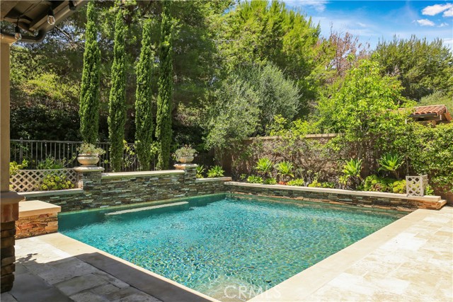 26 Woods Trail, Irvine CA: https://media.crmls.org/medias/57865b2a-e347-4140-bfaf-5a78776b0033.jpg