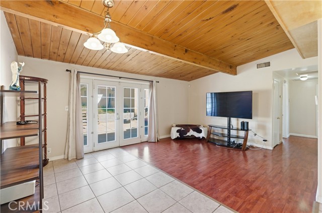 Detail Gallery Image 10 of 43 For 12055 Douglas, Yucaipa,  CA 92399 - 4 Beds | 2 Baths