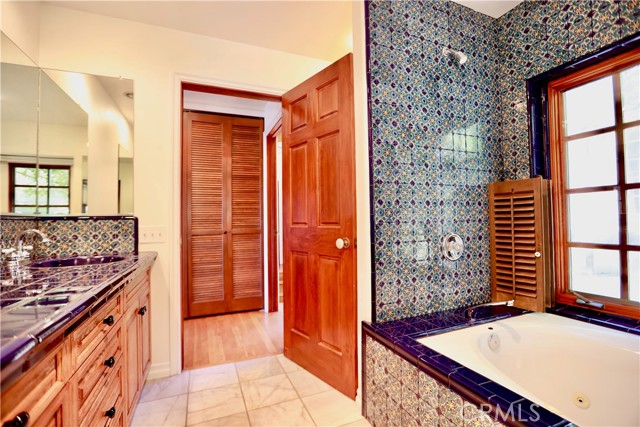 Detail Gallery Image 21 of 45 For 28817 Top of the World Dr, Laguna Beach,  CA 92651 - 2 Beds | 3 Baths