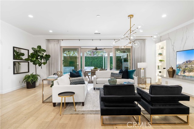 Detail Gallery Image 32 of 62 For 26 Lowland, Irvine,  CA 92602 - 5 Beds | 5/1 Baths