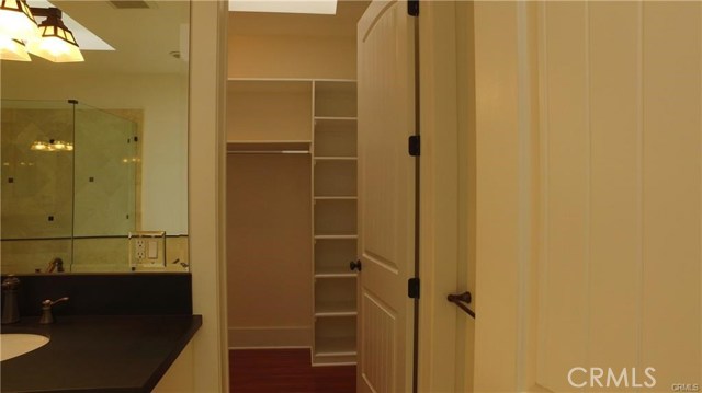 Detail Gallery Image 65 of 75 For 804 N Irena Ave #B,  Redondo Beach,  CA 90277 - 3 Beds | 2/1 Baths