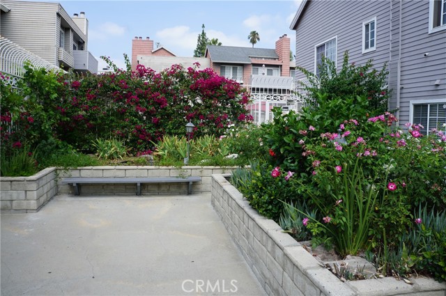 20235 Keswick Street, 202 photo 2