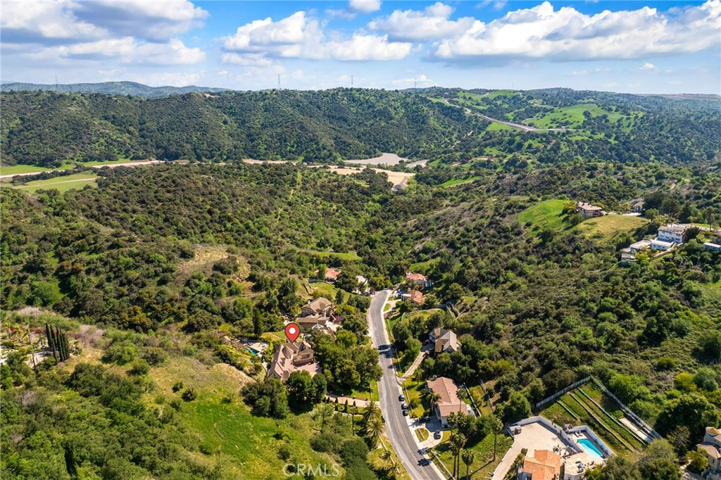 https://media.crmls.org/medias/57897b90-942e-45b5-868e-9aed03dbd71c.jpg?preset=X-Large