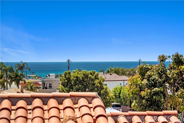 Detail Gallery Image 4 of 17 For 223 Avenida Victoria #C,  San Clemente,  CA 92672 - 2 Beds | 2 Baths