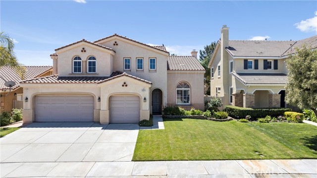 Detail Gallery Image 2 of 36 For 1527 Polaris Ln, Beaumont,  CA 92223 - 5 Beds | 3 Baths