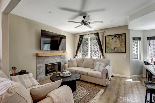 Detail Gallery Image 7 of 37 For 2000 San Antonio Dr, Corona, Corona,  CA 92882 - 3 Beds | 2/1 Baths