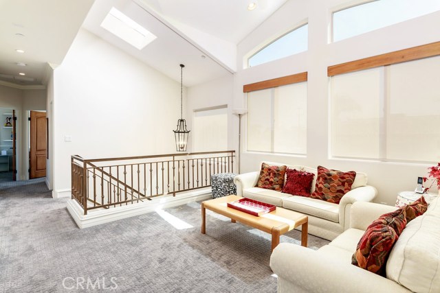 2010 Curtis Avenue, Redondo Beach, California 90278, 4 Bedrooms Bedrooms, ,2 BathroomsBathrooms,Residential,Sold,Curtis,SB18108494