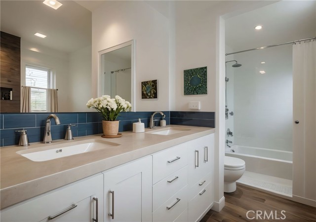 224 Lexford, Irvine CA: https://media.crmls.org/medias/578ba40d-1d86-4f25-a86c-9f0c63813dd3.jpg