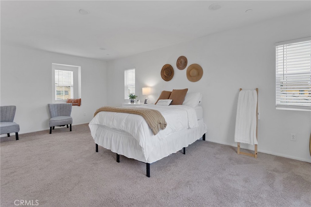 MLS #DW25261421 image #30