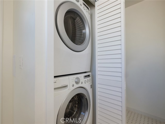 2709 182nd Place, Redondo Beach, California 90278, 3 Bedrooms Bedrooms, ,1 BathroomBathrooms,Residential,Sold,182nd,SB21201160