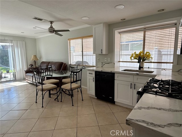 Detail Gallery Image 11 of 26 For 2699 Annapolis, San Bernardino,  CA 92408 - 3 Beds | 2/1 Baths