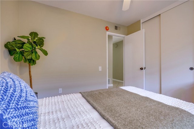 3209 S Center Street, Santa Ana CA: https://media.crmls.org/medias/578ebb10-5d2e-4d57-9c42-7c23c4774585.jpg