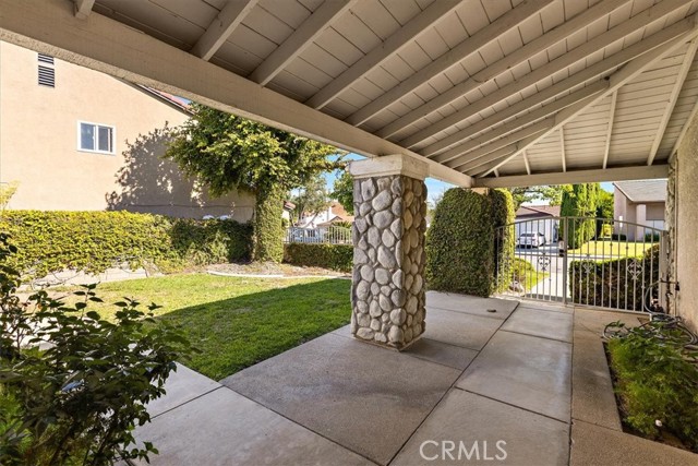 524 Topside Place, Diamond Bar CA: https://media.crmls.org/medias/578f0aa5-47d9-4a18-8d9e-19a63970f25c.jpg