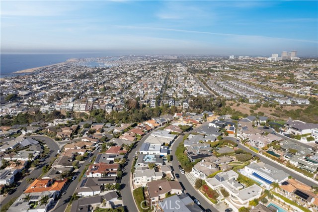 Detail Gallery Image 44 of 46 For 440 Mendoza, Corona Del Mar,  CA 92625 - 4 Beds | 3/1 Baths