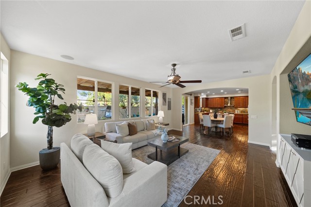 28889 Edenton Way, Temecula CA: https://media.crmls.org/medias/579079e9-d7e2-4b0e-8da9-79e6158cfb6d.jpg