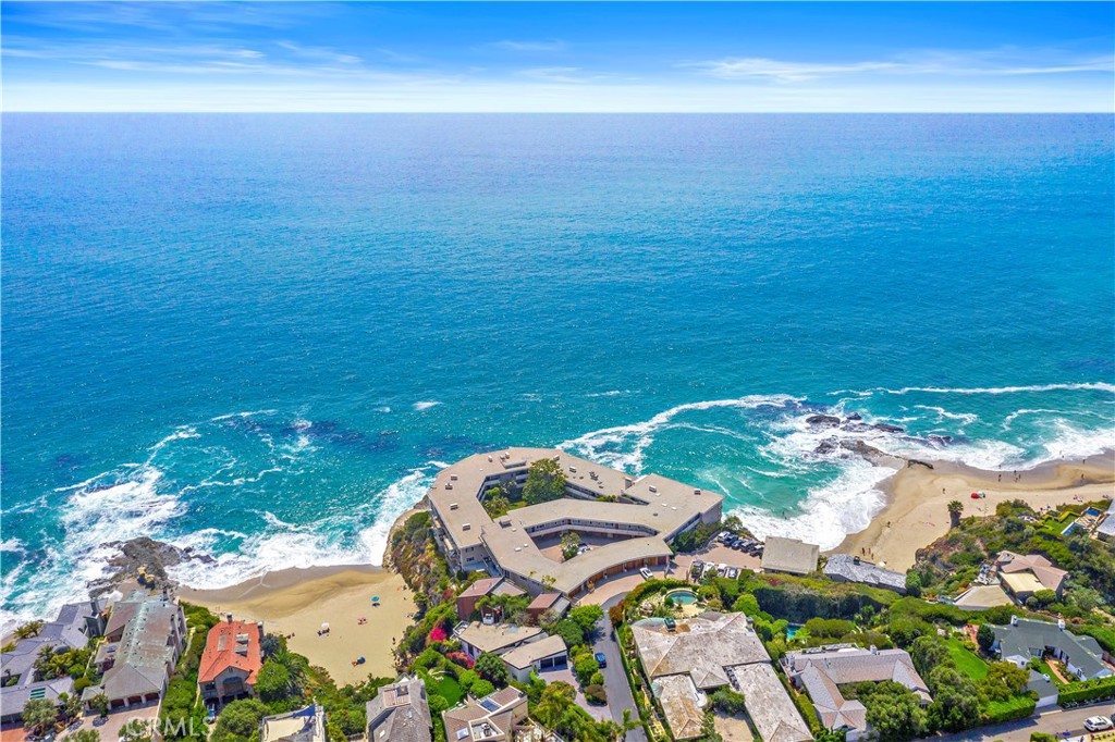 https://media.crmls.org/medias/5790d8d7-2150-48a8-89fa-b57389528e4b.jpg?preset=X-Large