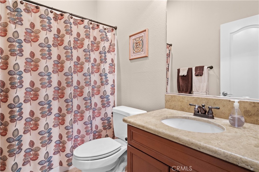 https://media.crmls.org/medias/57910d9e-ba7a-4bd4-bf82-ab5433838c43.jpg?preset=X-Large