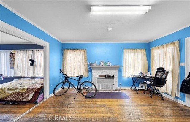 1236 W Martin Luther King Jr., Los Angeles CA: https://media.crmls.org/medias/5791de6d-a690-4eb6-9958-2952d560f9f1.jpg