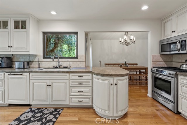 672 Serrano Drive, San Luis Obispo CA: https://media.crmls.org/medias/57929893-ce7d-4360-90bf-ba2a01c3ba46.jpg