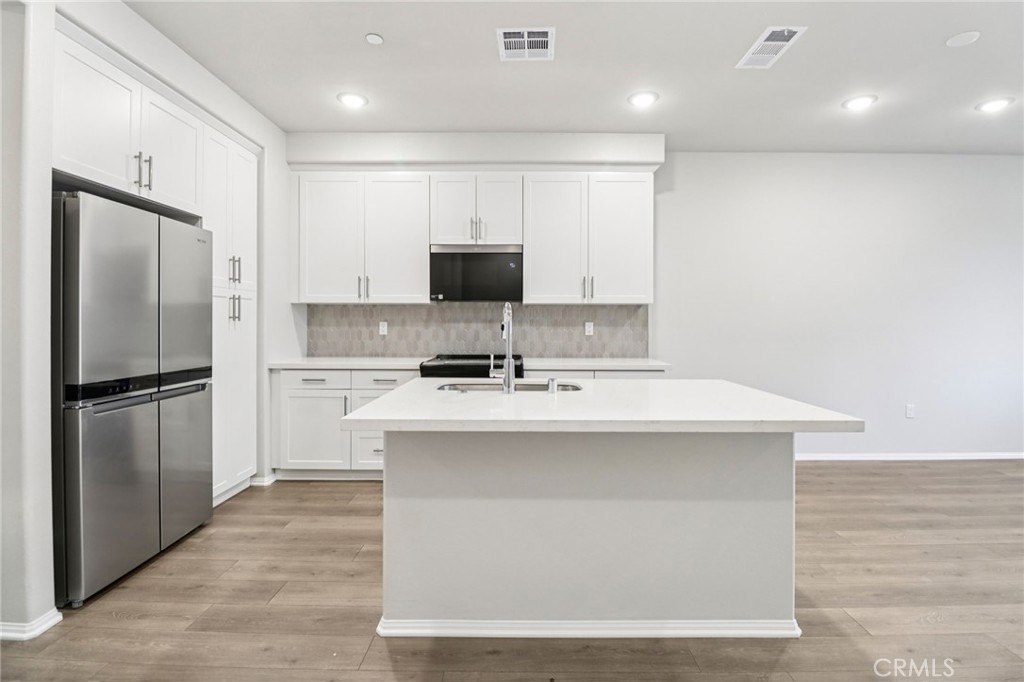 407 Lotus Drive - photo 7