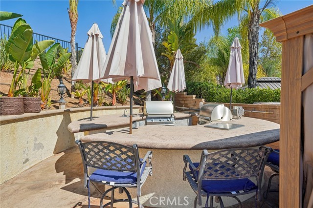 Detail Gallery Image 11 of 72 For 8634 Edelweiss Dr, Corona,  CA 92883 - 5 Beds | 3/1 Baths