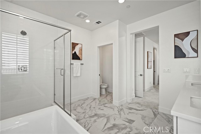 297 Lynx, Irvine CA: https://media.crmls.org/medias/5793860d-9ce9-4872-98b1-42d4e5e2e891.jpg
