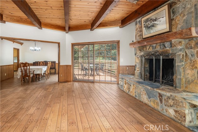 Detail Gallery Image 7 of 63 For 4904 Sierra Pines Dr, Mariposa,  CA 95338 - 3 Beds | 3/1 Baths
