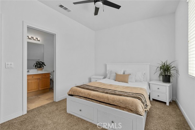 21 Via Del Renal Court, Lake Elsinore CA: https://media.crmls.org/medias/57943d3d-a218-4033-93ec-ce0c856d543f.jpg