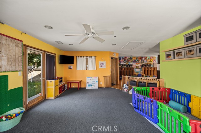 273 N Cleveland Street, Orange CA: https://media.crmls.org/medias/5794dde5-788e-4962-9d16-d91b816bcc78.jpg