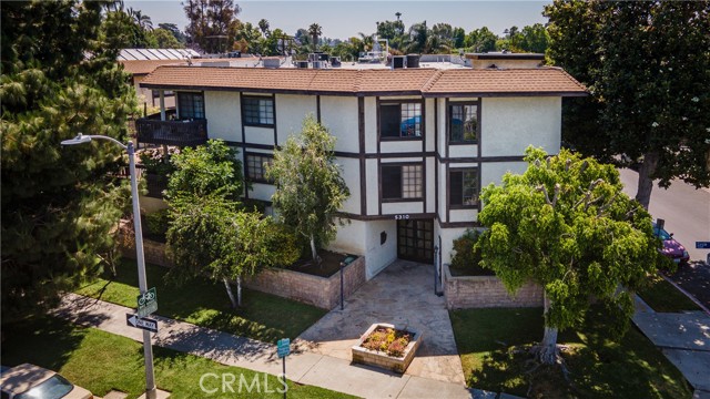 Detail Gallery Image 1 of 1 For 5310 Circle Dr #210,  Sherman Oaks,  CA 91401 - 1 Beds | 1 Baths