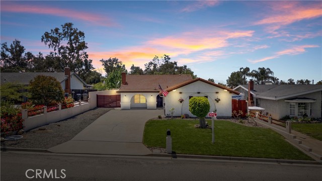 Detail Gallery Image 1 of 34 For 19927 Athenon Ave, Perris,  CA 92570 - 3 Beds | 2 Baths