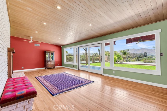 2886 Mcallister Street, Riverside CA: https://media.crmls.org/medias/57955b8f-3efd-4bb7-b4e4-c247a186951a.jpg