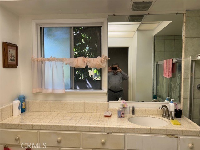 Detail Gallery Image 23 of 28 For 14125 Burton, Panorama City,  CA 91402 - 3 Beds | 2 Baths