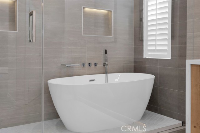 MLS #OC25258217 image #14