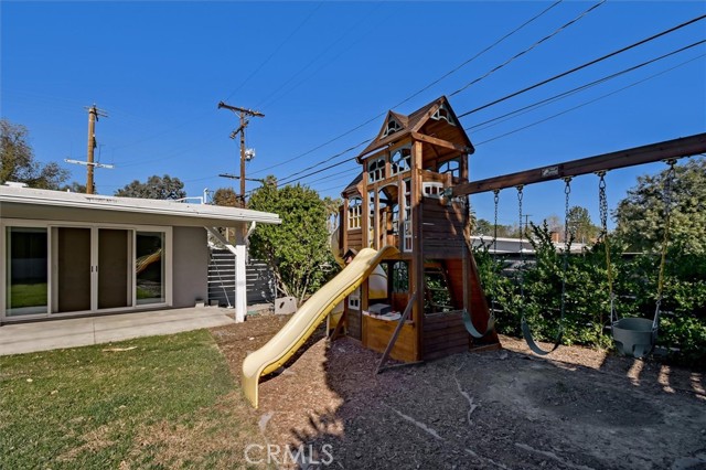 Detail Gallery Image 64 of 65 For 24216 Calvert St, Woodland Hills,  CA 91367 - 5 Beds | 3/1 Baths
