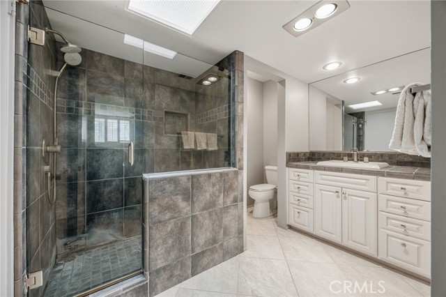 2521 N Whitewater Club Dr, Residence D, Palm Springs, CA 92262