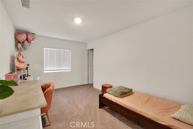 2032 Gatlin Court, Olivehurst CA: https://media.crmls.org/medias/5797c701-a8fd-41bc-a38f-8c35020615eb.jpg