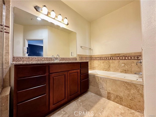 Detail Gallery Image 16 of 29 For 9301 Shirley Ave #50,  Northridge,  CA 91324 - 3 Beds | 3 Baths