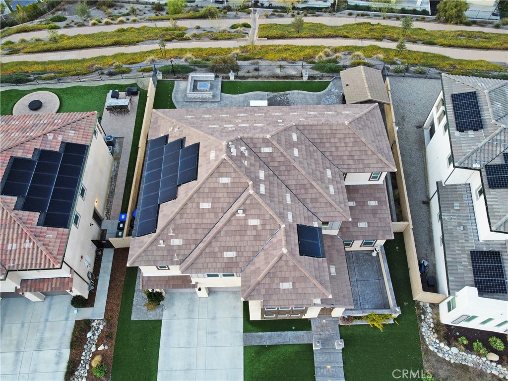 https://media.crmls.org/medias/5798280d-6b8d-4f0e-a7af-684057d3b54b.jpg?preset=X-Large