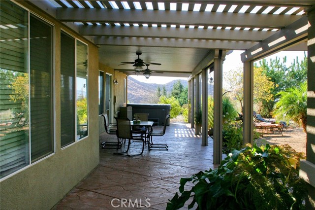 23641 ROSE QUARTZ Drive, Perris CA: https://media.crmls.org/medias/57982b05-24ea-459e-a6d8-c2892c6a907a.jpg