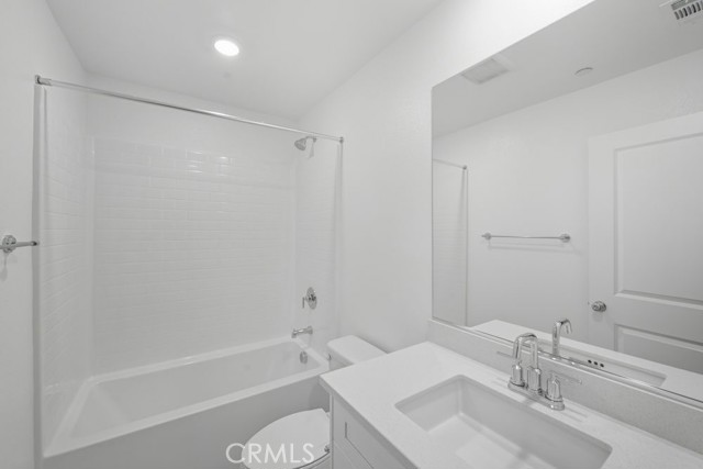 Detail Gallery Image 14 of 23 For 33262 Damask Ln, French Valley,  CA 92596 - 3 Beds | 2/1 Baths