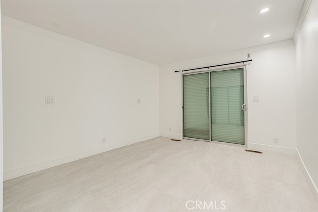 11354 Sunshine Terrace, Studio City CA: https://media.crmls.org/medias/579c3313-e0e3-415f-88cf-66995ab3fd22.jpg