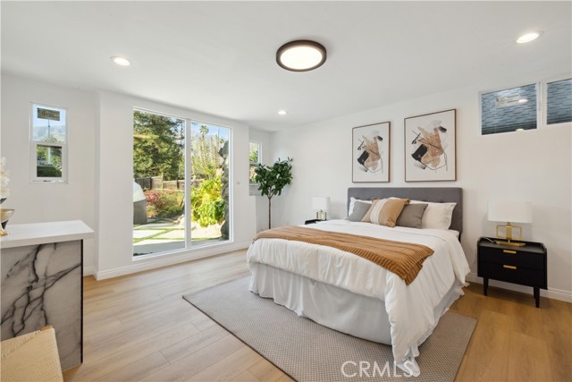 1290 E Woodbury Road, Pasadena CA: https://media.crmls.org/medias/579c3607-c77c-4f73-9c4d-90af0c29be9f.jpg