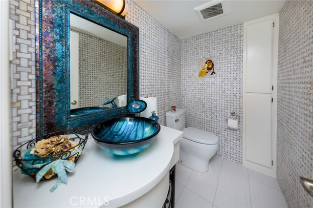 Detail Gallery Image 13 of 25 For 2109 Camino San Rafael, Glendale,  CA 91206 - 3 Beds | 3 Baths