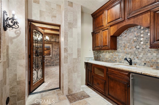 Detail Gallery Image 33 of 44 For 96 Canyon Creek, Irvine,  CA 92603 - 5 Beds | 6/2 Baths