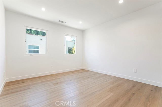 Detail Gallery Image 16 of 38 For 528 Spencer St, Glendale,  CA 91202 - 3 Beds | 2 Baths