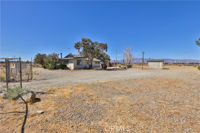 Detail Gallery Image 32 of 45 For 10888 Phelan Rd., Oak Hills,  CA 92344 - 1 Beds | 1 Baths